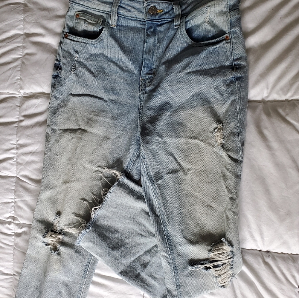 BDG High-Rise Kick Flare Cropped Jean (28)